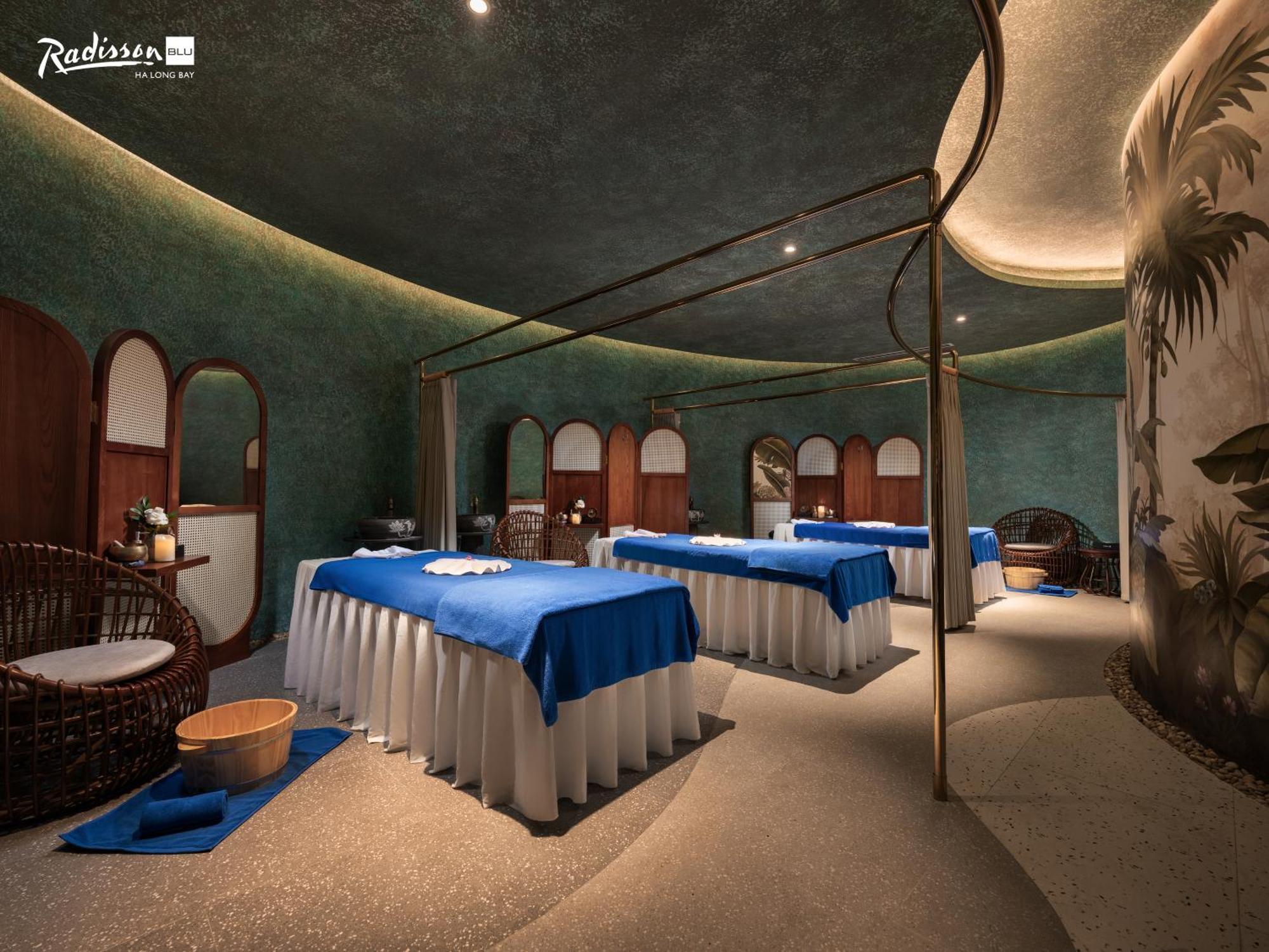 Radisson Blu Ha Long Bay Hotel Екстериор снимка